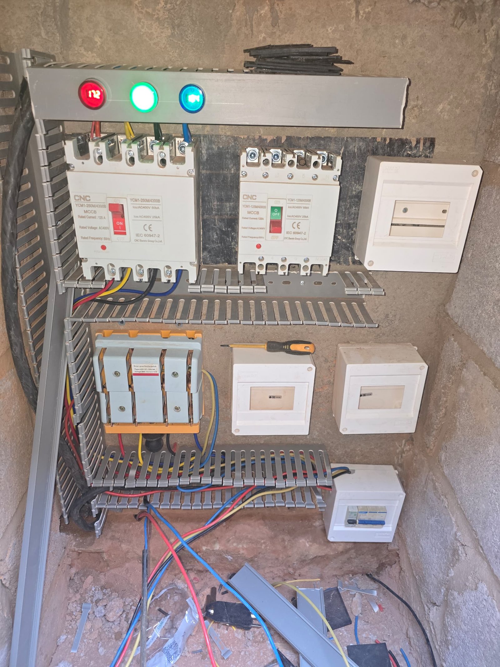 ELECTRICITE